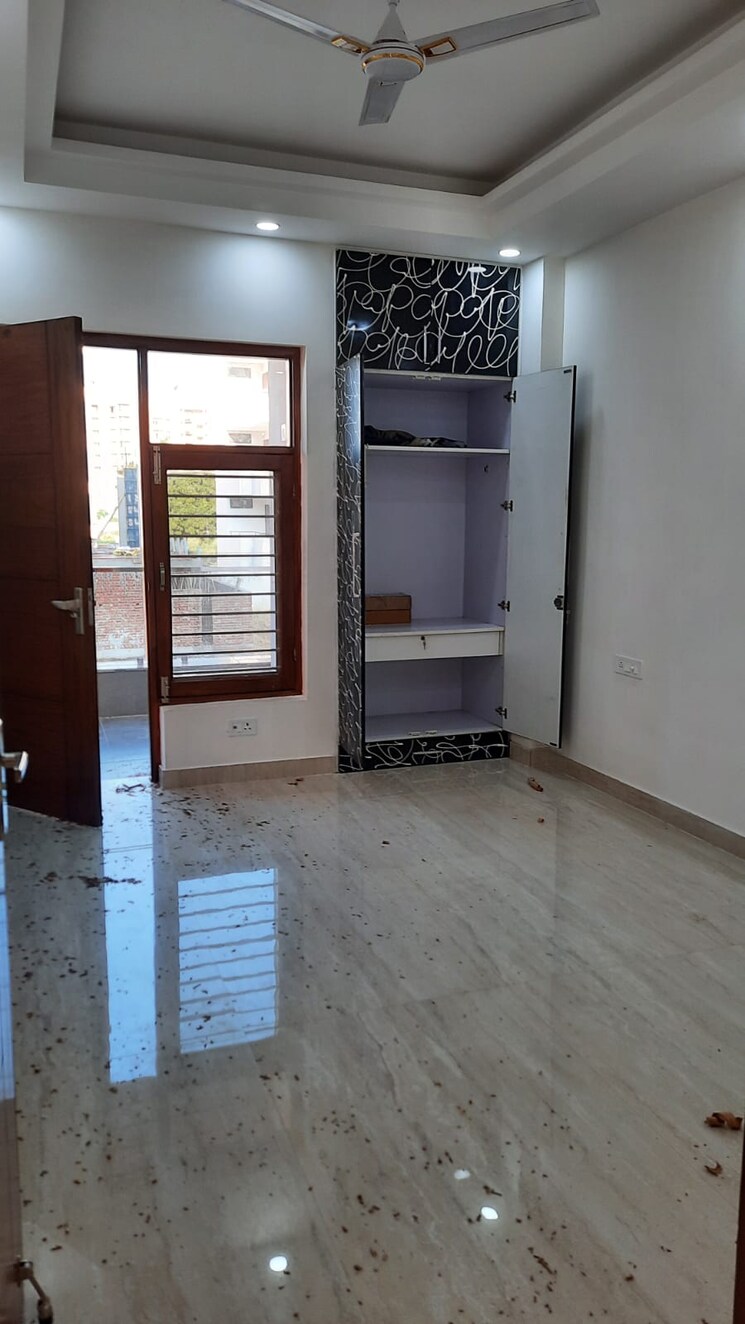 Room, parklands 3 Bedroom 2750 Sq.Ft. Builder Floor In Sector 85 Faridabad 9005883