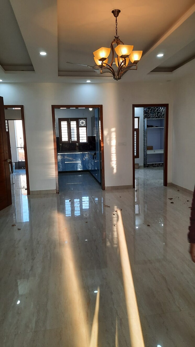 Room, parklands 3 Bedroom 2750 Sq.Ft. Builder Floor In Sector 85 Faridabad 9005883