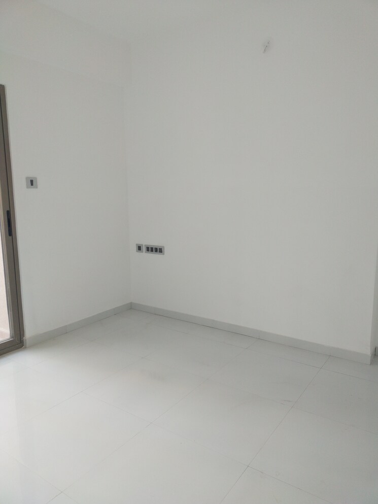 Room, kalyani nagar 4 Bedroom 2200 Sq.Ft. Apartment In Kalyani Nagar Pune 9005893