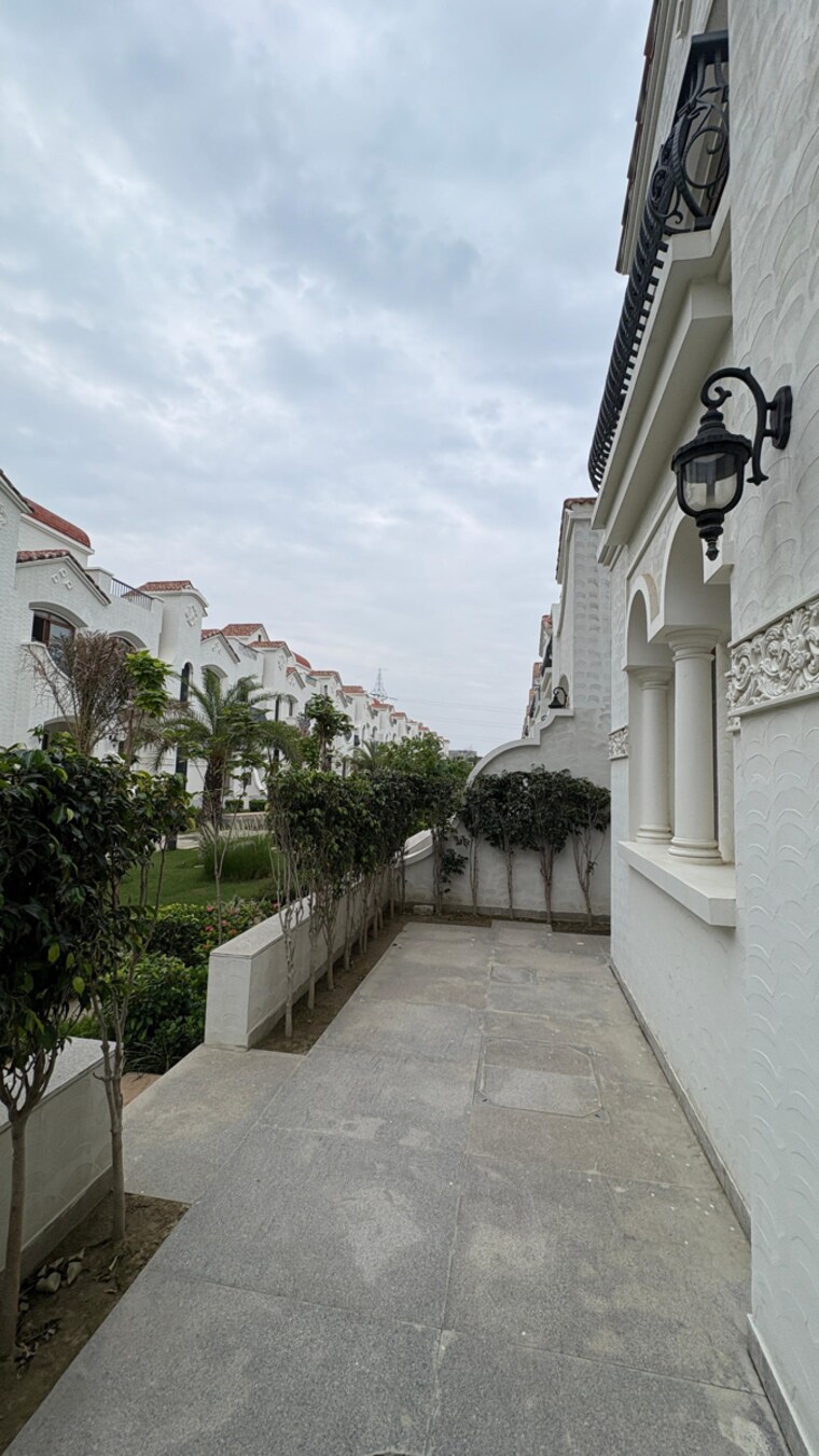 Exterior View, shalimar-one-world-valencia-county 4 Bedroom 4000 Sq.Ft. Villa In Malesemau Lucknow 9005889