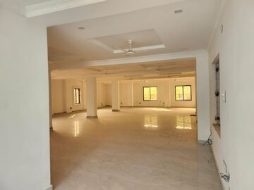  Office Space For Rent in Benz Circle