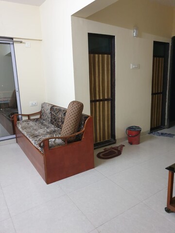 Living Room in 1 BHK Apartment at Dadar East – for Rent