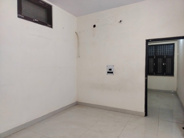 Room, sarita vihar 1 Bedroom 450 Sq.Ft. Apartment In Sarita Vihar Delhi 9005919