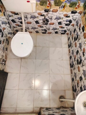 Bathroom in 1 BHK Apartment at Sarita Vihar – for Rent