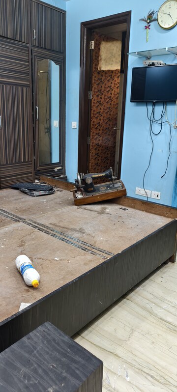 Living Room in 2 BHK Builder Floor at Lajpat Nagar – for Rent