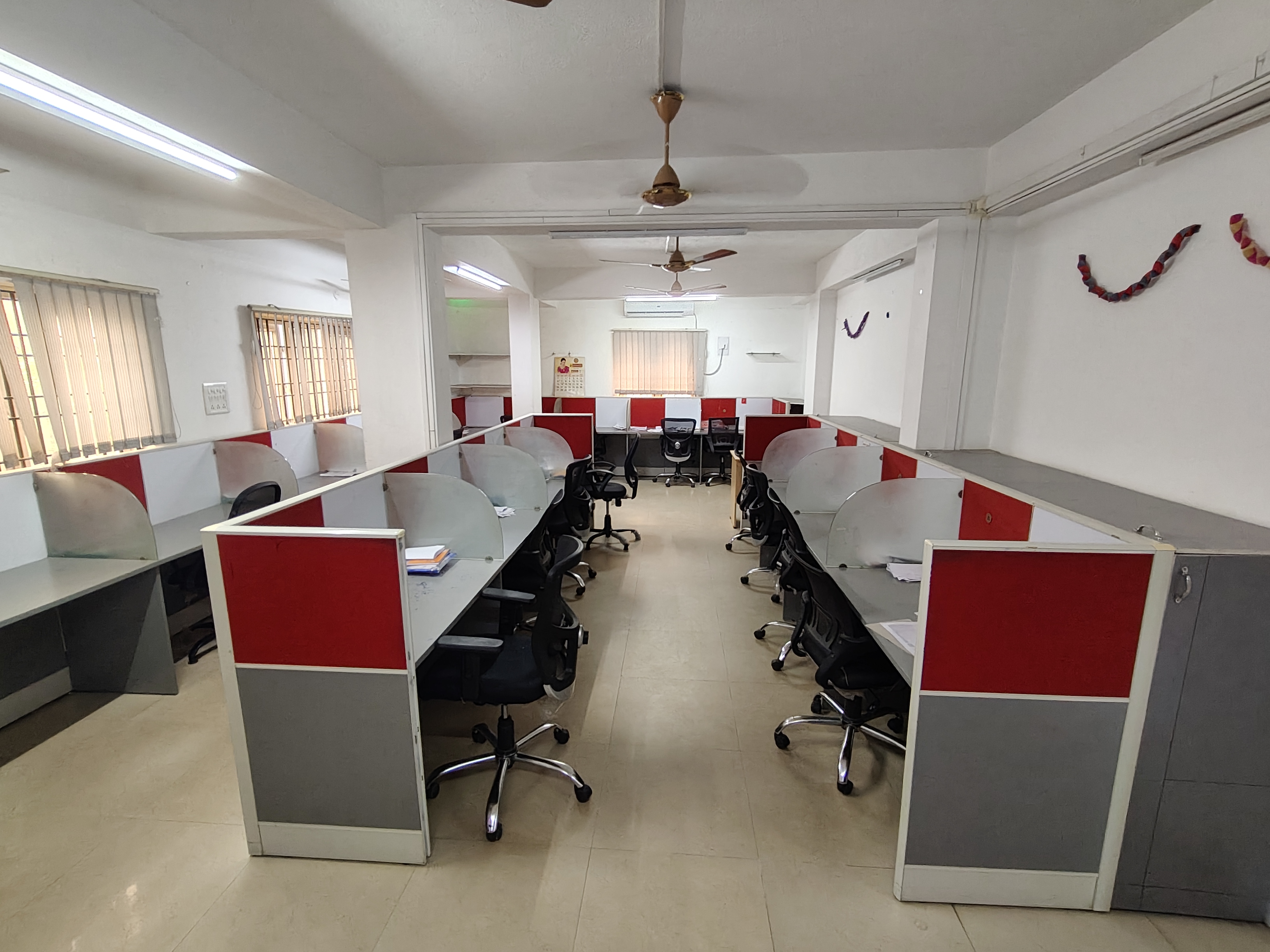 Office Space in IT/SEZ For Rent in 25 Workstation Furnished