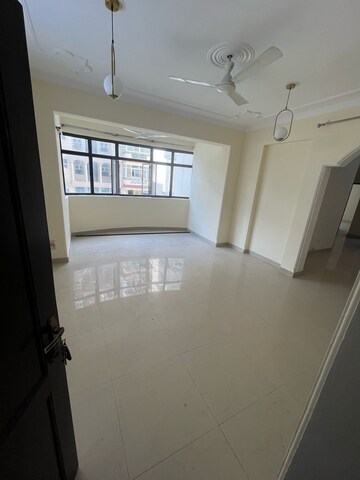 Room in 3 BHK Apartment at Park Royal Apartment, Sector 56 – for Rent