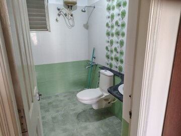 Bathroom in 3 BHK Apartment at Halasuru – for Rent