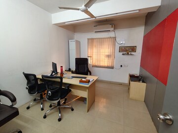 Team Area in  Office Space in IT/SEZ at Nungambakkam – for Rent