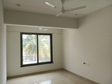 Room in 1.5 BHK Apartment at Bharatkunj 2 – for Rent