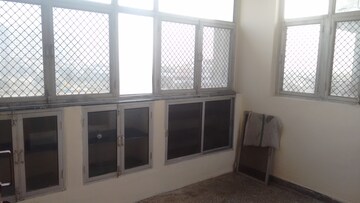  2 BHK Apartment at Mayur Vihar Phase 1 Extension – for Rent