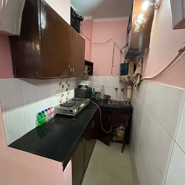 Team Area in 1 BHK Builder Floor at Kotla Mubarakpur – for Rent