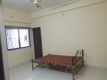 Bedroom in 3 BHK Apartment at New Manish Nagar – for Rent