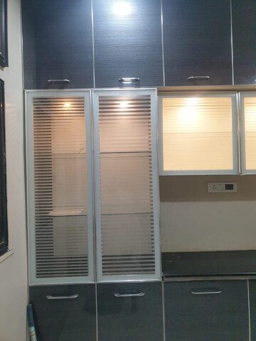 Furnished Amenities in 3 BHK Apartment at New Manish Nagar – for Rent