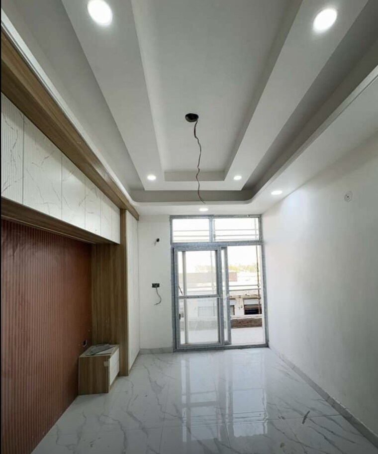 Room, sector 135 2 Bedroom 1200 Sq.Ft. Builder Floor In Sector 135 Noida 9006018