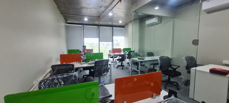 Team Area, vijay nagar Commercial Office Space 1000 Sq.Ft. In Vijay Nagar Indore 9006004