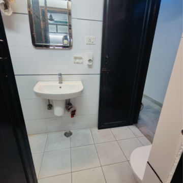 Bathroom in 2 BHK Builder Floor at Malviya Nagar – for Rent