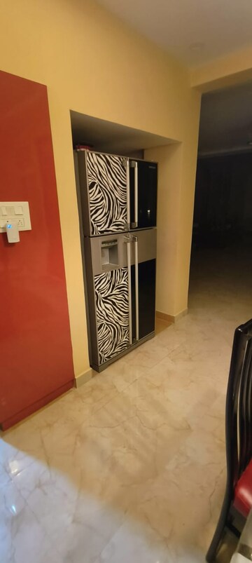 Room in 4 BHK Apartment at Koramangala – for Rent