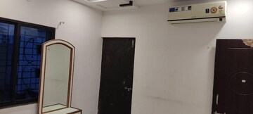 Furnished Amenities in 3 BHK Apartment at Narendra Nagar – for Rent