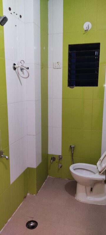Bathroom in 3 BHK Apartment at Narendra Nagar – for Rent