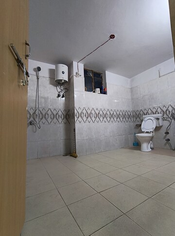 Bathroom in 1 BHK Apartment at Sarita Vihar – for Rent