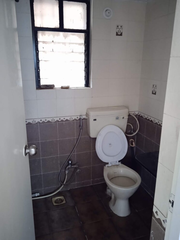 Bathroom, bramha-avenue 2 Bedroom 1080 Sq.Ft. Apartment In Kondhwa Pune 9006103