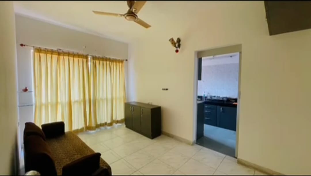 2 BHK Apartment For Rent in Raheja Gardens