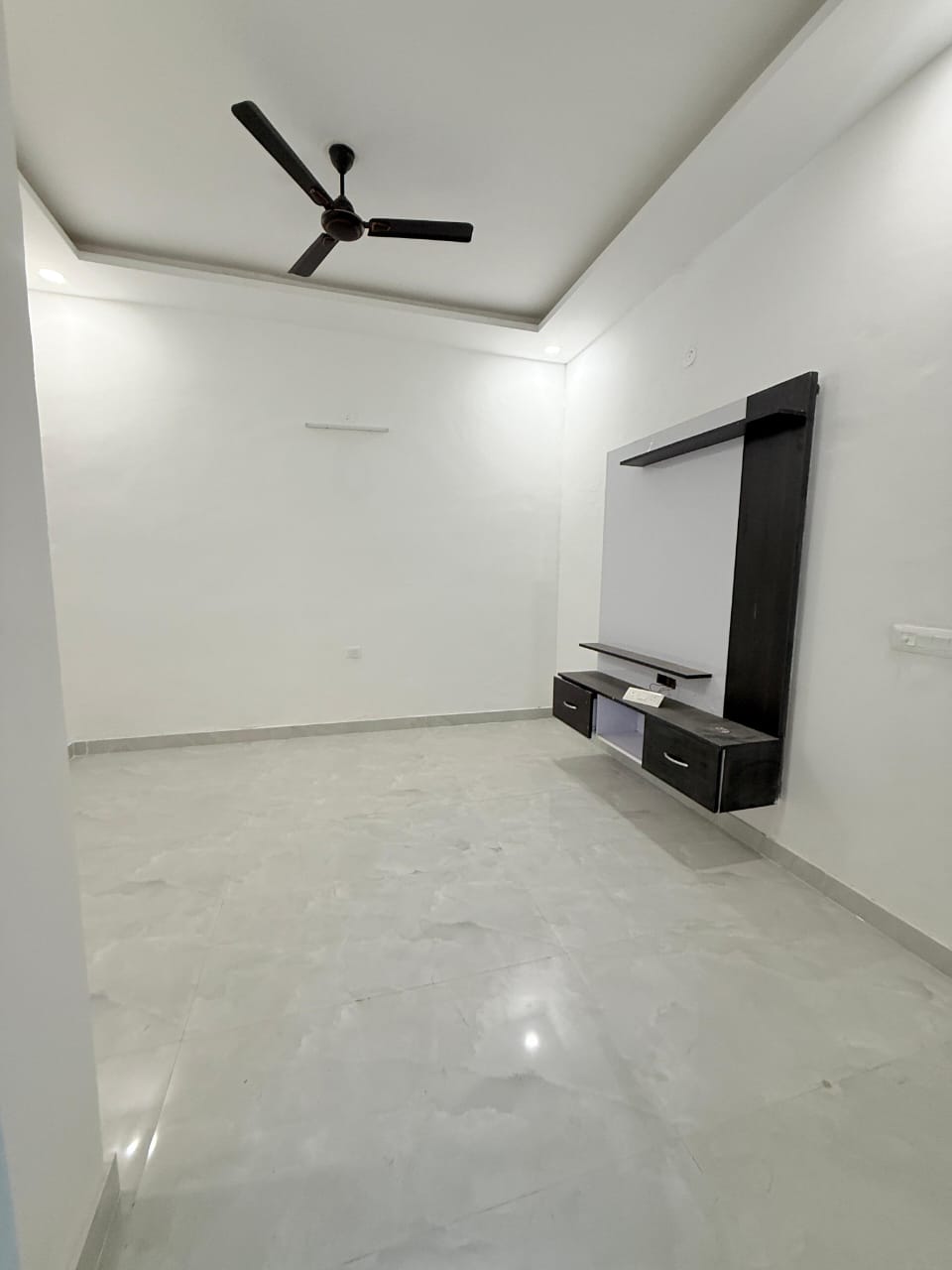 3 BHK + Servant Room Apartment For Sale in Ganga Apartments Sector 29