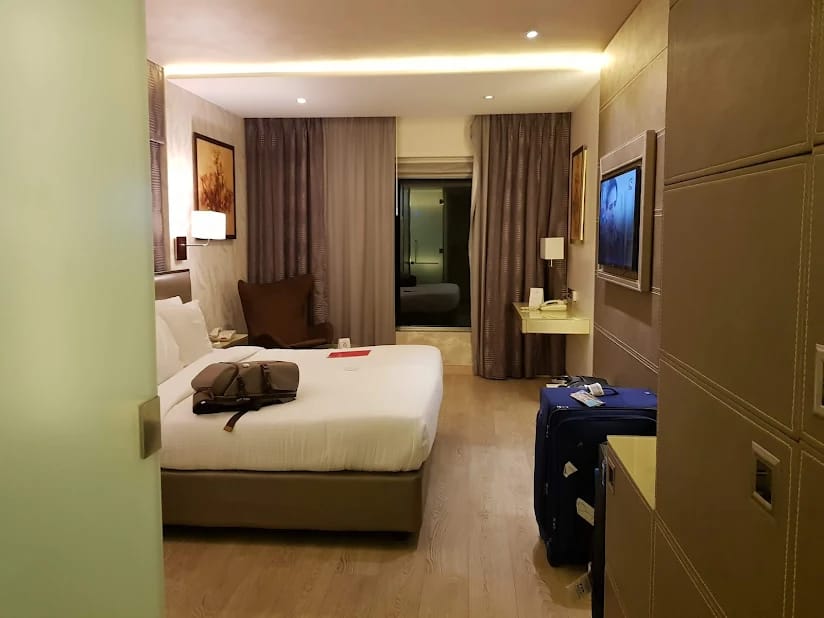 2 BHK Apartment For Rent in The Wadhwa Atmosphere