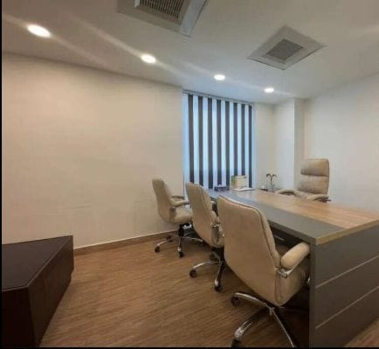 Team Area, alphathum Commercial Office Space 570 Sq.Ft. In Sector 90 Noida 9006122