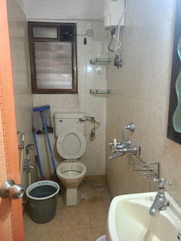 Bathroom in 2 BHK Apartment at Bafna Apartments, Mahim – for Rent