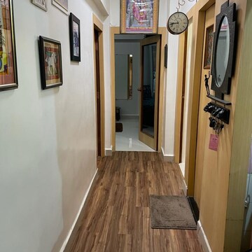 Bedroom in 2 BHK Apartment at Landmark Building Bandra West, Carter Road – for Rent