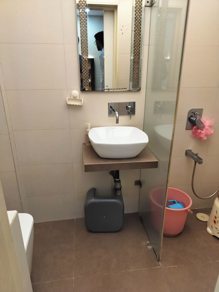 Bathroom, evershine-greens 2 Bedroom 750 Sq.Ft. Apartment In Andheri West Mumbai 9006172
