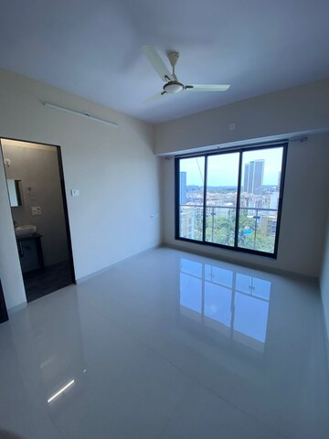 Room in 1 BHK Apartment at Godrej Urban Park, Chandivali – for Rent