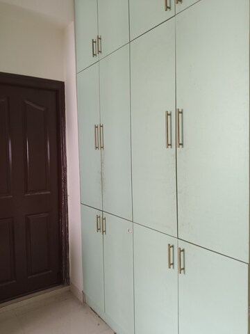 Furnished Amenities in 1 BHK Apartment at Manikonda – for Rent