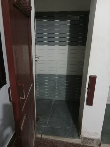 Attached Bathroom in 1 BHK Builder Floor at Huda – for Rent