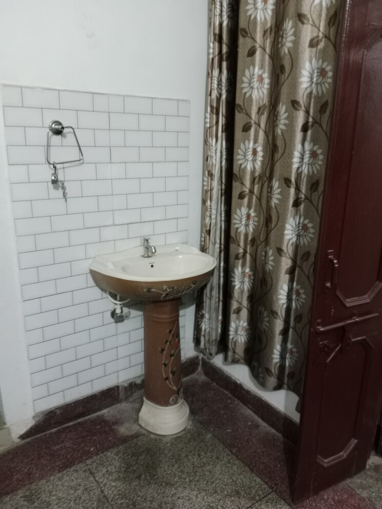 Bathroom, huda 1 Bedroom 300 Sq.Ft. Builder Floor In Huda Panipat 9006257