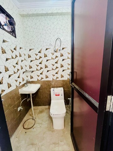 Bathroom in 2 BHK Builder Floor at Dwarka Mor – for Rent