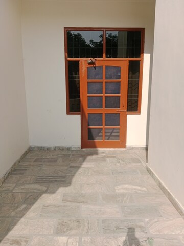 Room in 2 BHK Builder Floor at Huda – for Rent