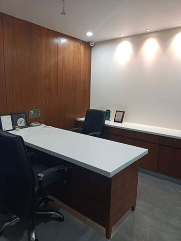  Office Space For Rent in Pal