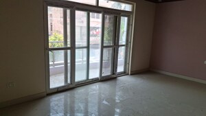 Master Bedroom in 6 BHK Independent House at Sector 27 – for Sale