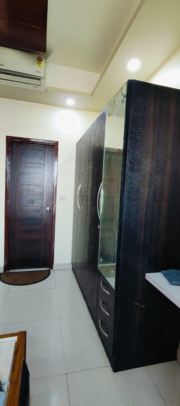 Building Lobby in 3 BHK Apartment at Mahagun Mirabella, Sector 79 – for Rent