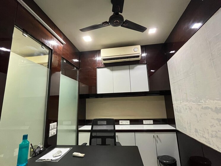 Team Area, ring road Commercial Office Space 923 Sq.Ft. In Ring Road Surat 9006336