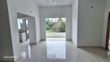 Room in 2 BHK Apartment at Kondapur – for Sale