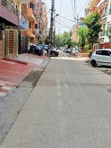 Parking in 4 BHK Independent House at Sector 10 – for Sale