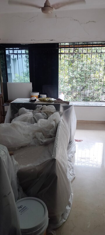 Bedroom in 1 BHK Apartment at Rohit Apartments, Andheri West – for Rent