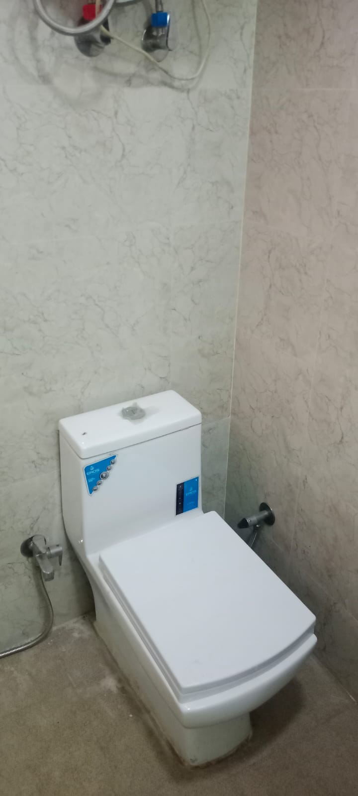 2 BHK + Pooja Room,Servant Room,Study Room,Extra Room Apartment For Rent in Pragati Apartments Dwarka