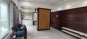 Room in 4 BHK Apartment at Bhandup East – for Sale