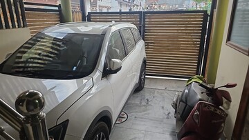 Parking in 2 BHK Independent House at Rajajipuram – for Rent