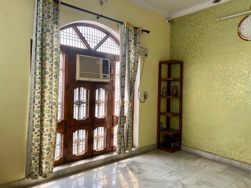 Room in 2 BHK Independent House at Rajajipuram – for Rent